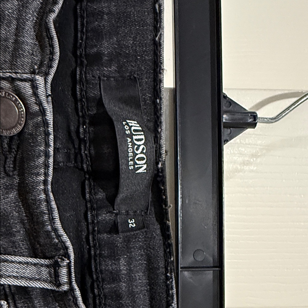 Hudson Jeans Black Distressed Skinny Jeans - Picture 3 of 7